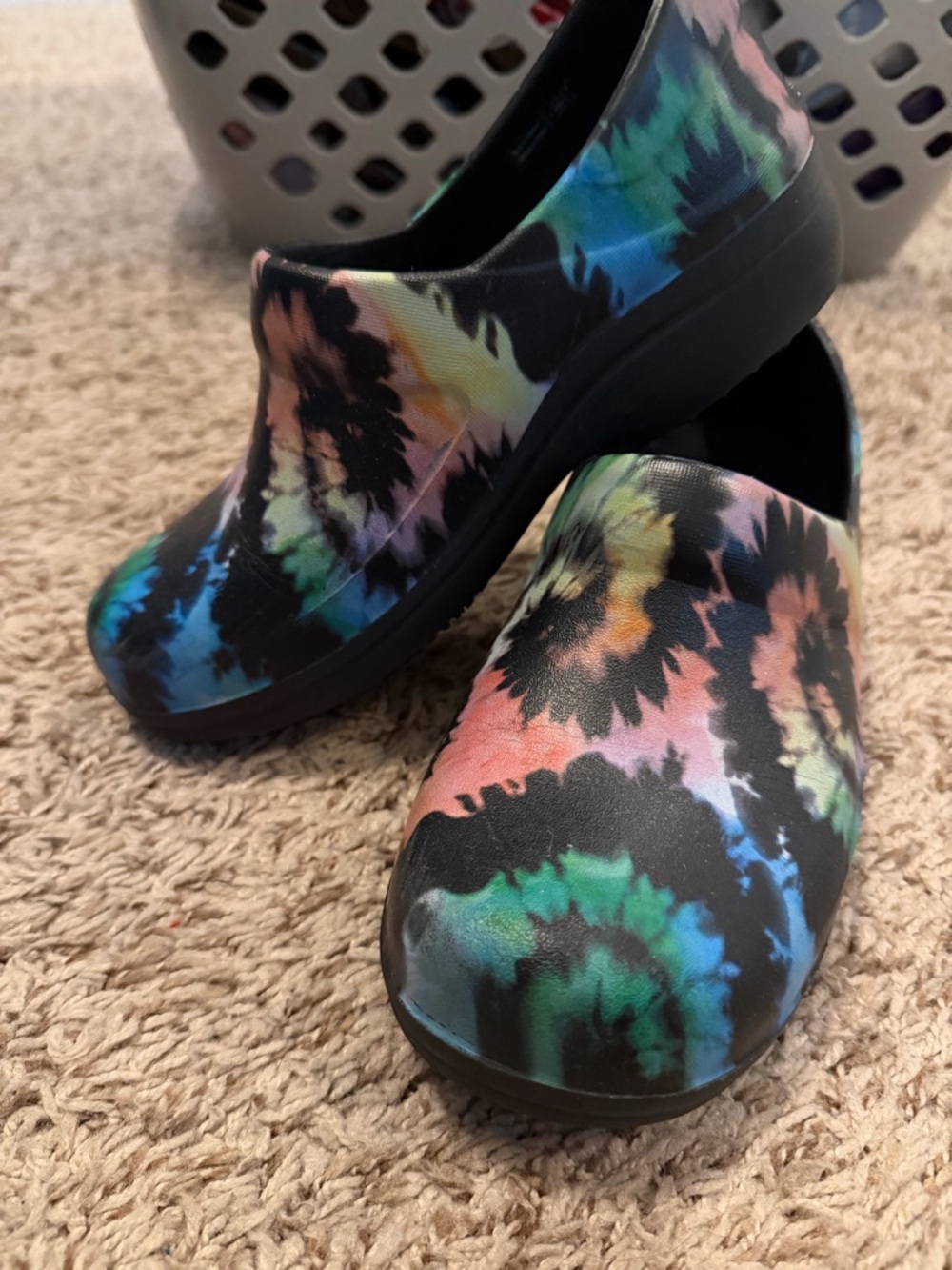 CROCS Tie-Dye Black Multicolor Classic Clog Mules